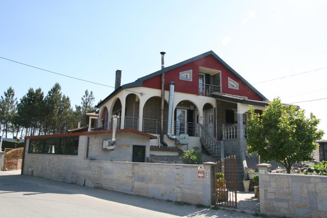 Casa Da Pizzaria Daire Carapito Dış mekan fotoğraf